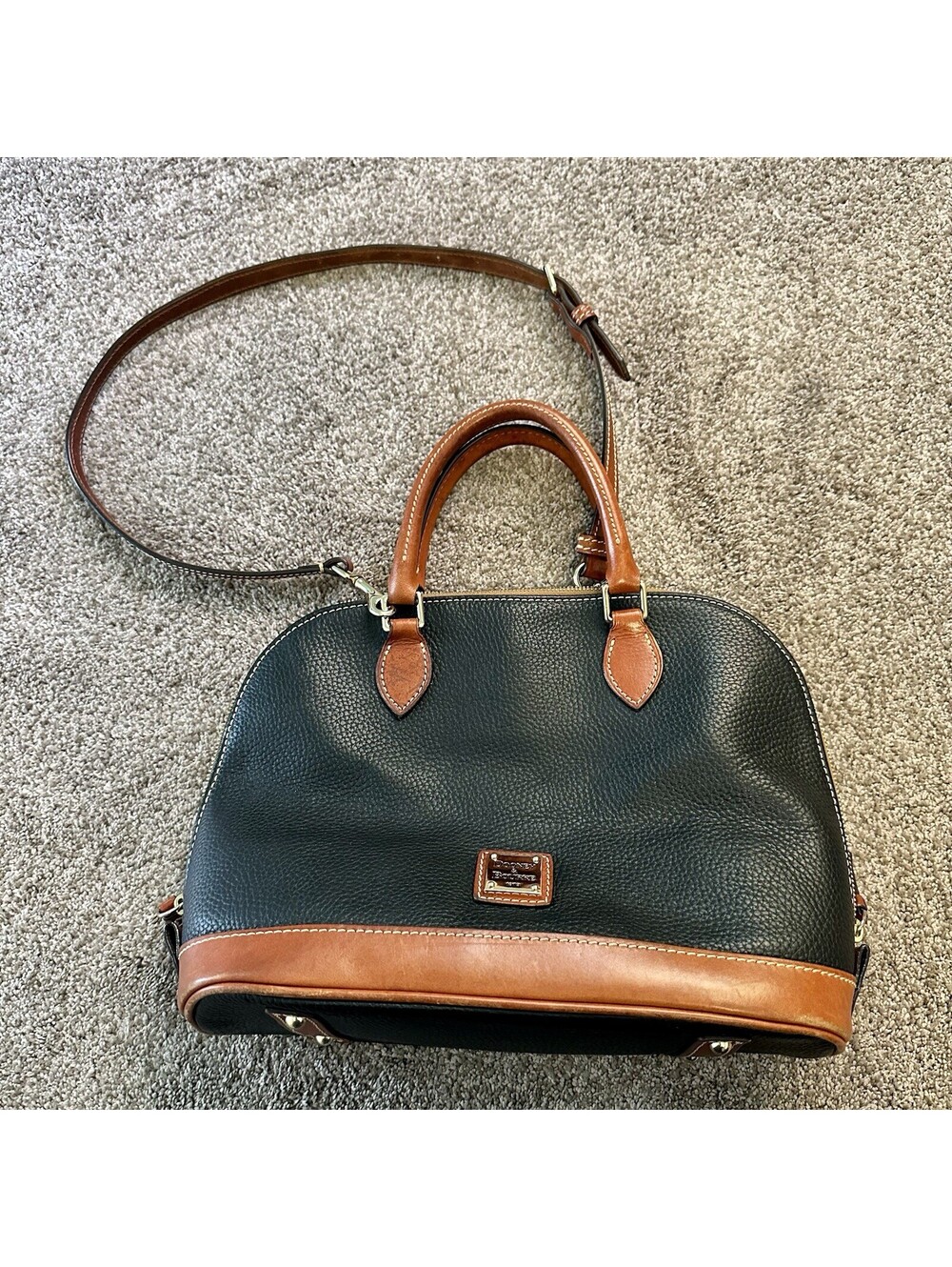 *DOONEY & BOURKE Handbag Black Pebbled Grain Zip Zip Dome Satchel Leather Purse